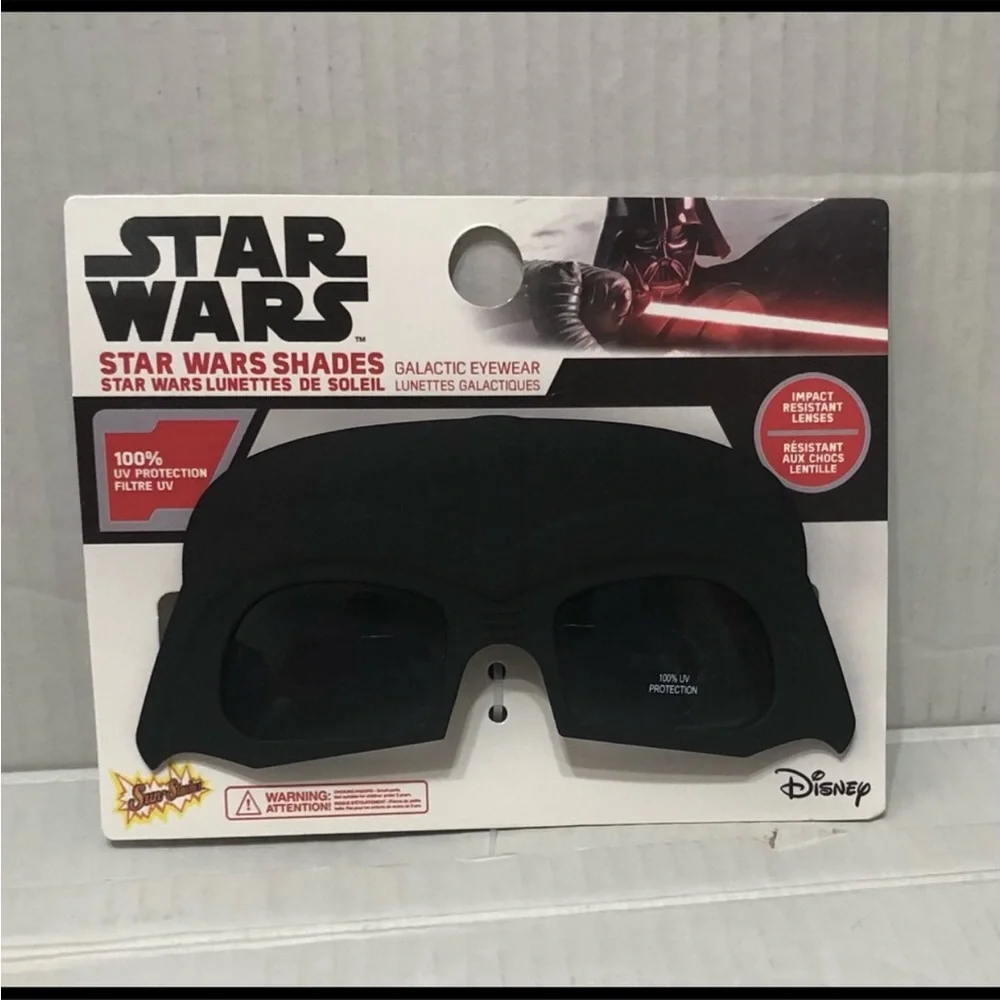 Disney Star Wars kids’ Darth Vader Sun Shade black. Aged 8 and up